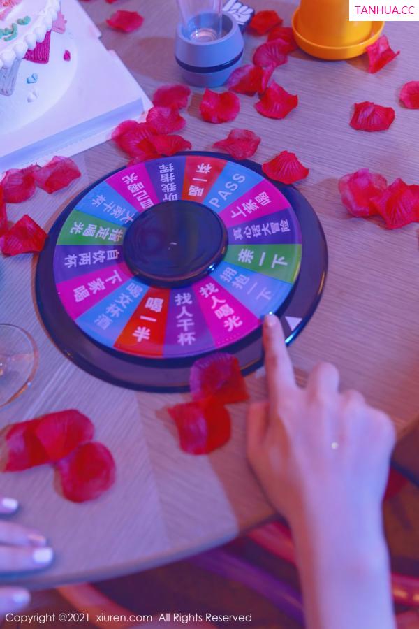 王语纯 王雨纯 [XiuRen]高清写真图 2021.09.30 No.4025 模特合集第23张图片